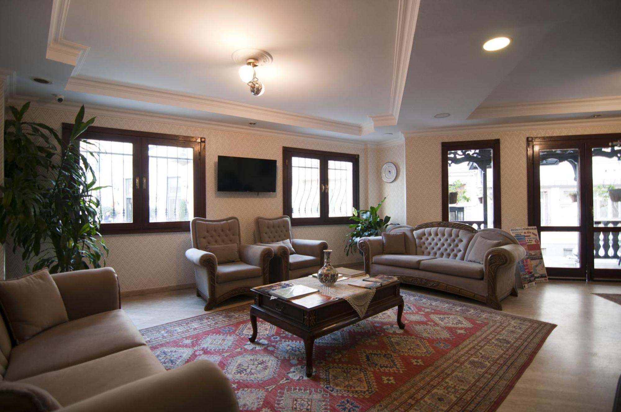 Artefes Old Hotel