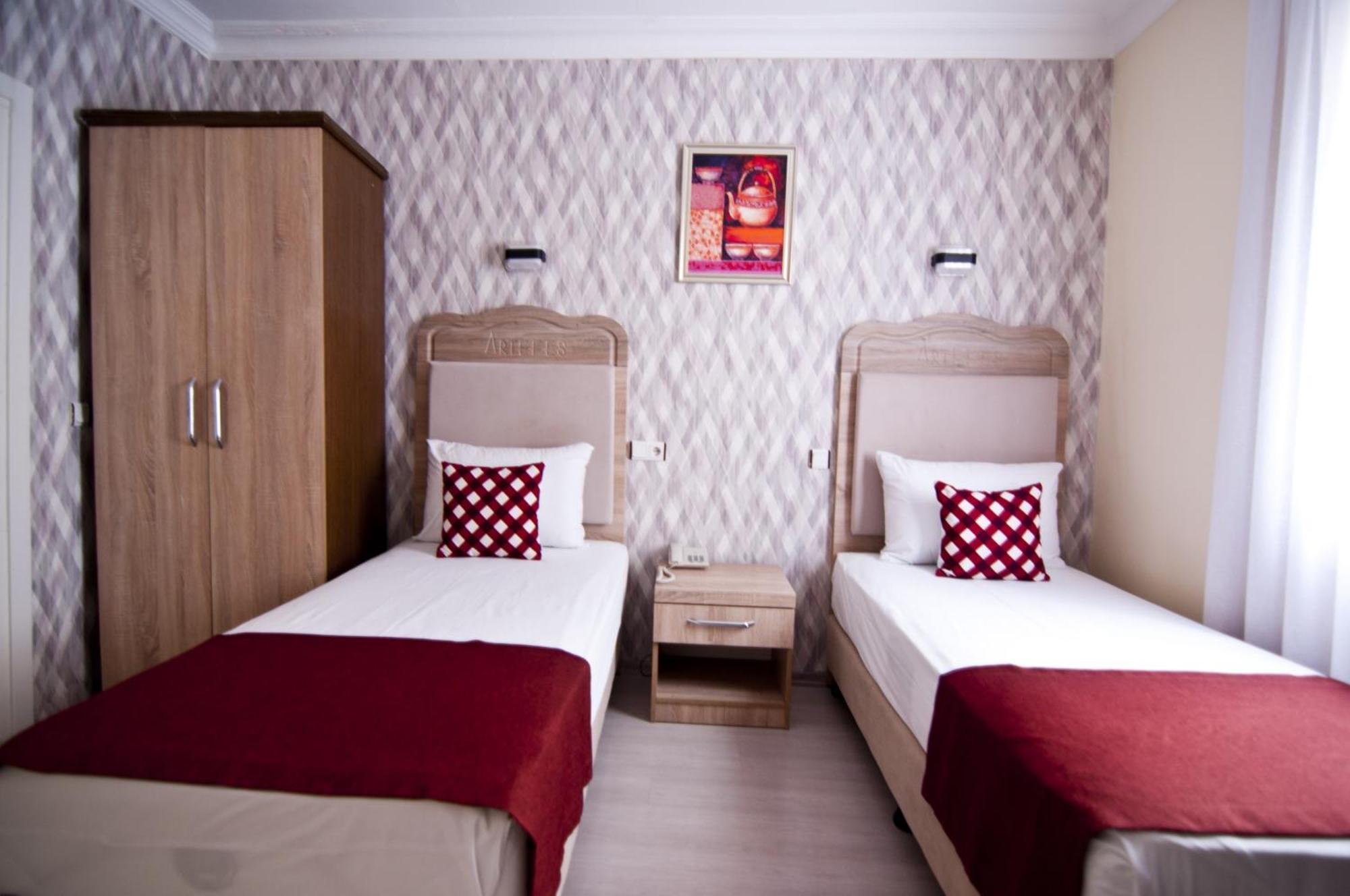 Hotel Artefes Old