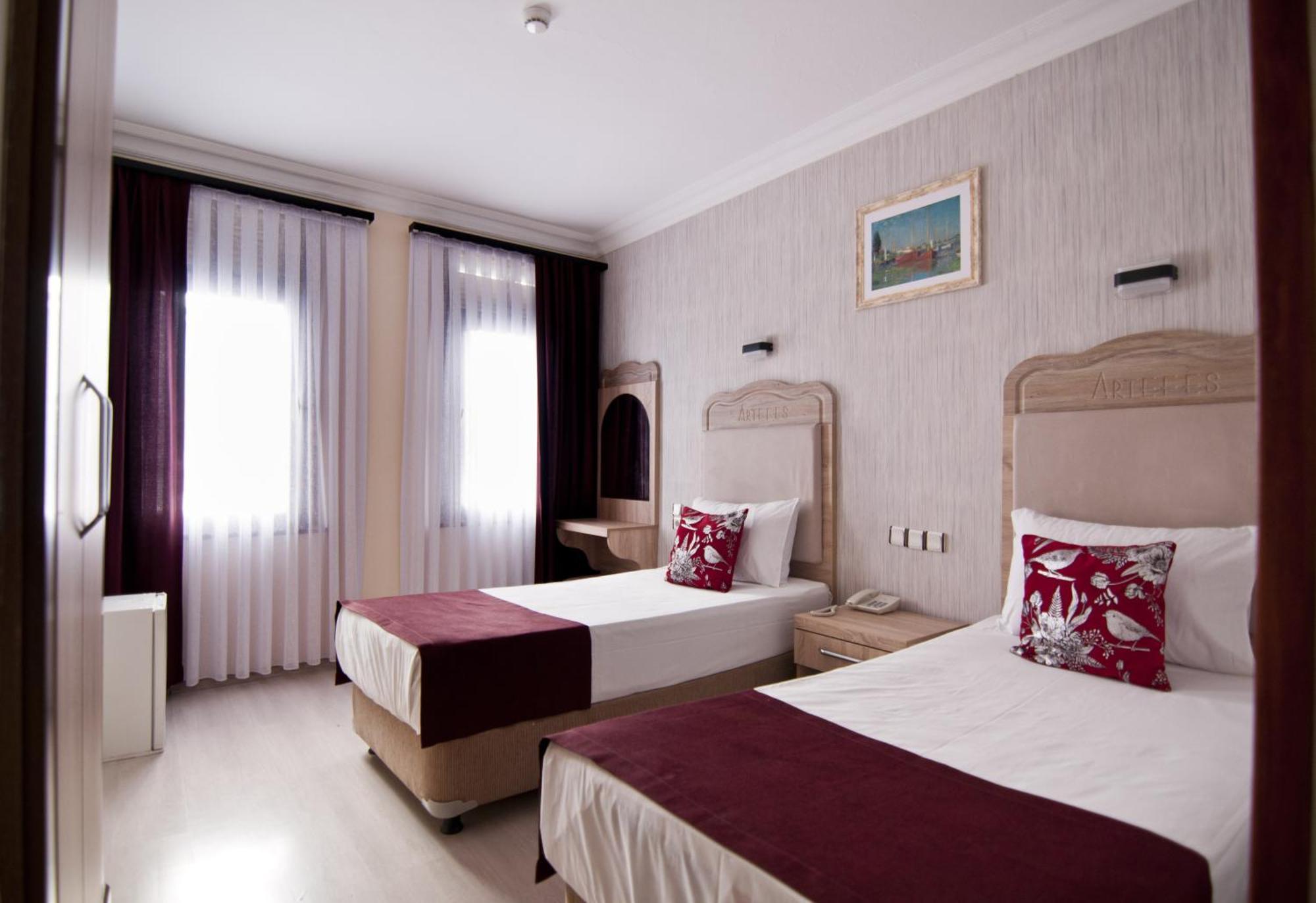 Artefes Old Hotel