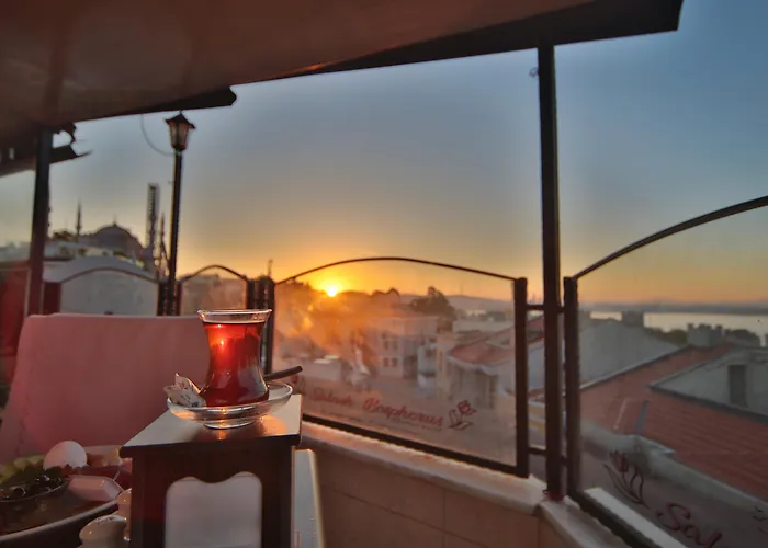 Artefes Hotel Old City